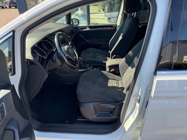 VW Touran 1.4 TSI BlueMotion Technology Highline DSG-image-4