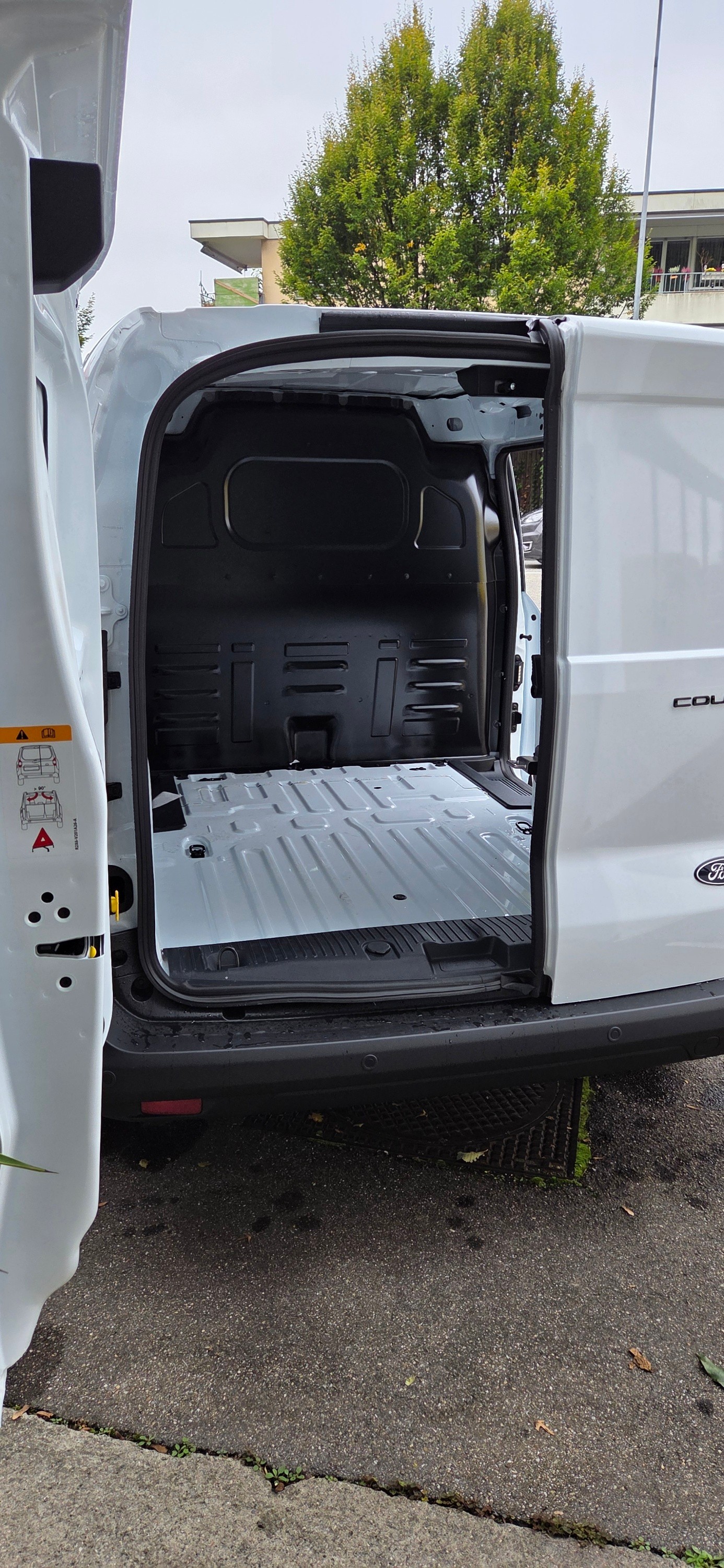 FORD Transit Courier Van 1.5 EcoBlue Trend-image-2