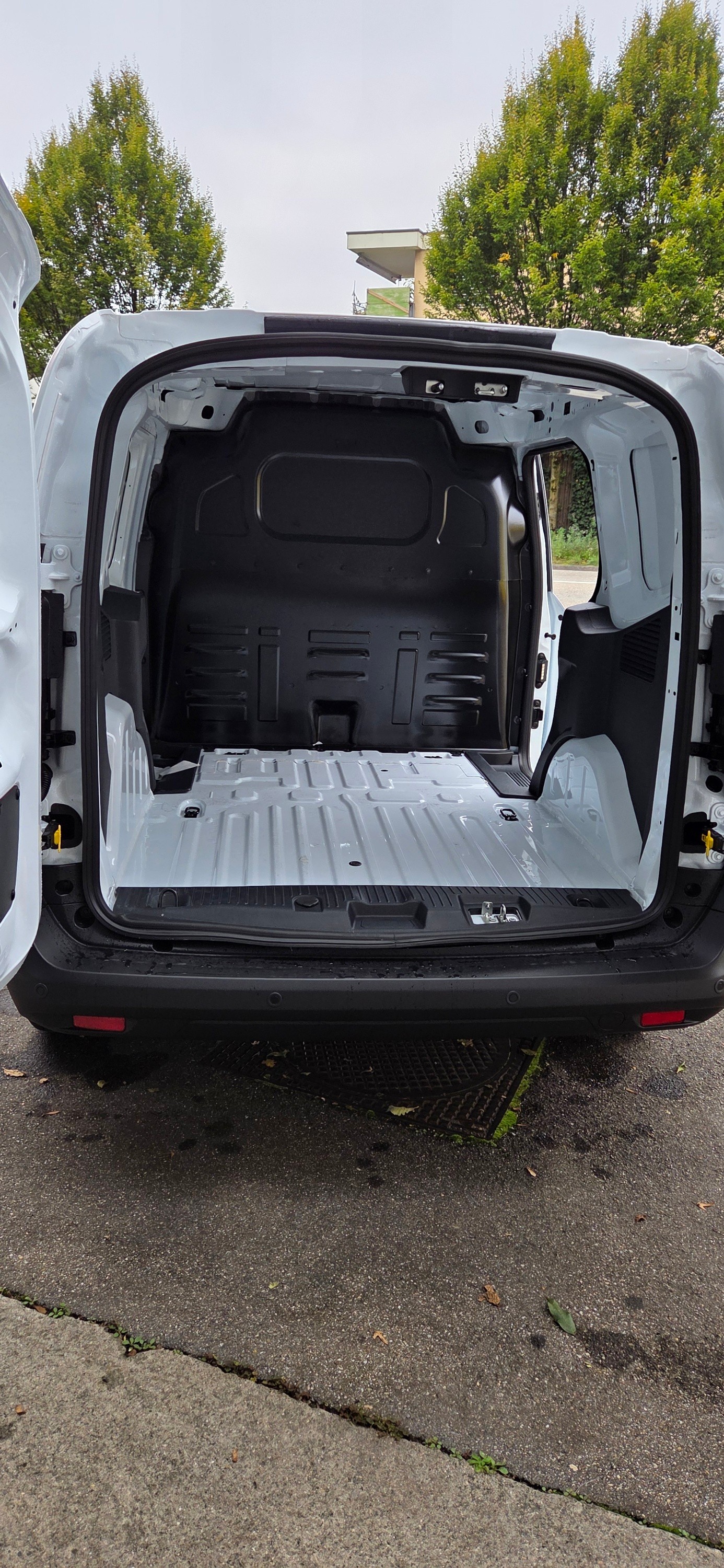 FORD Transit Courier Van 1.5 EcoBlue Trend-image-3