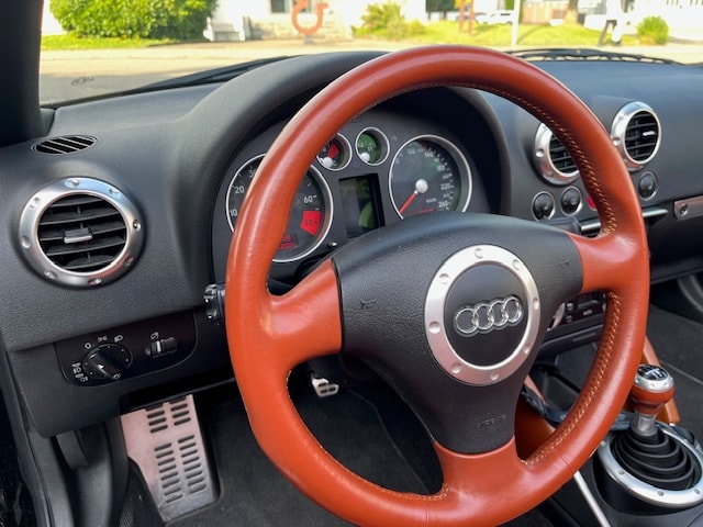 AUDI TT Roadster 1.8 T-image-11