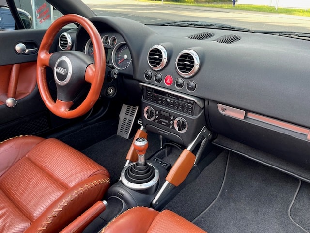 AUDI TT Roadster 1.8 T-image-9