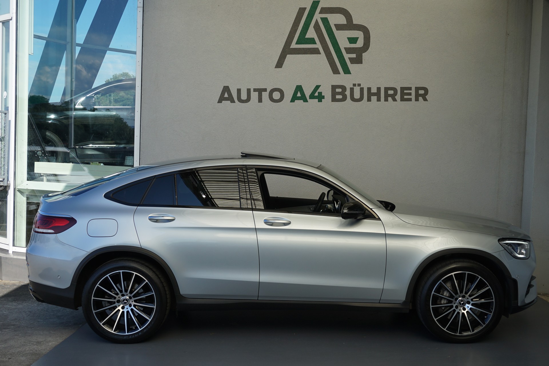 MERCEDES-BENZ GLC Coupé 400d AMGLine 4matic 3,0 V6 330PS-image-4