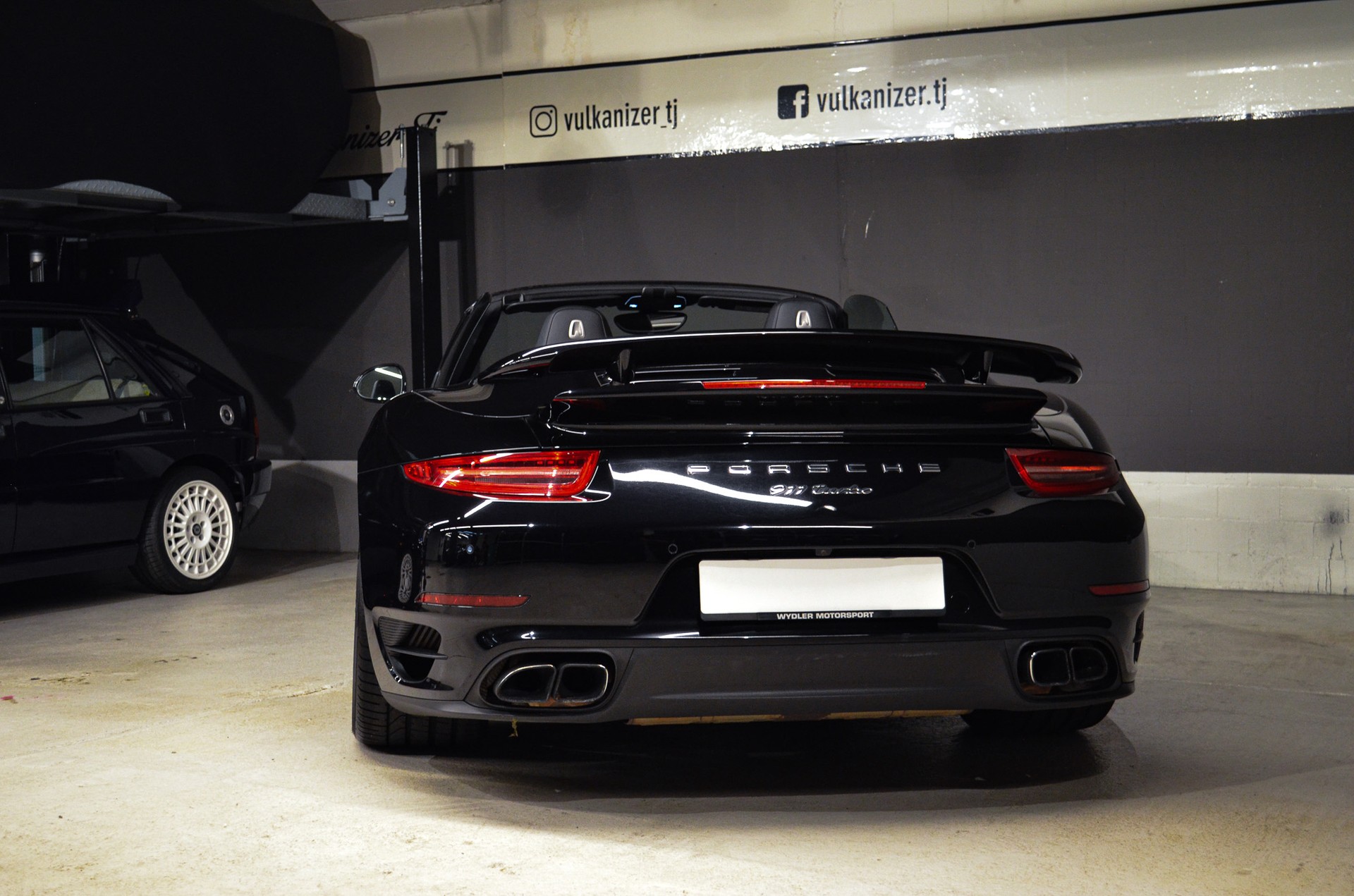 PORSCHE 911 Turbo Cabrio PDK-image-8