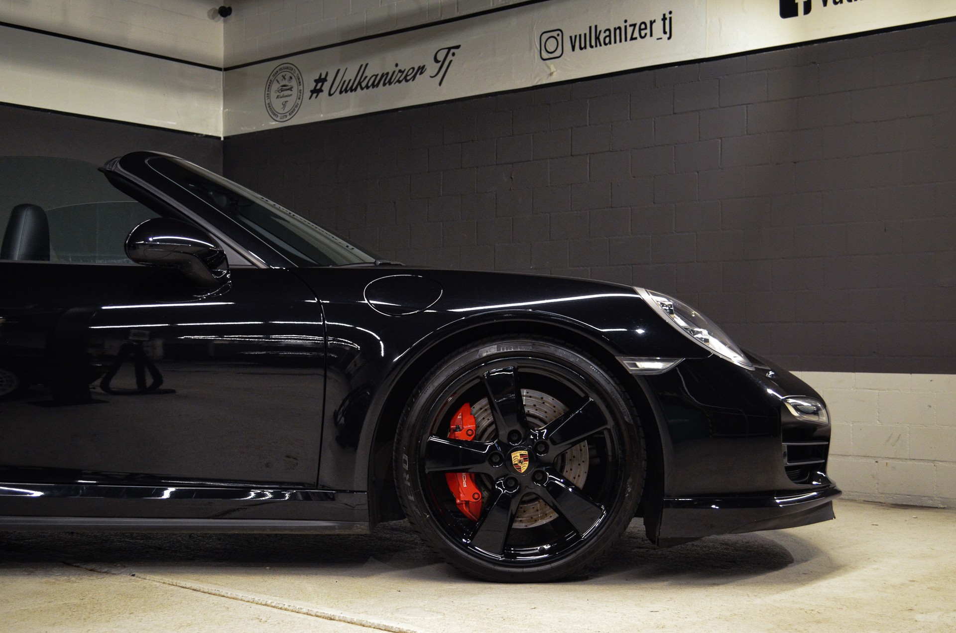 PORSCHE 911 Turbo Cabrio PDK-showroom-element-2