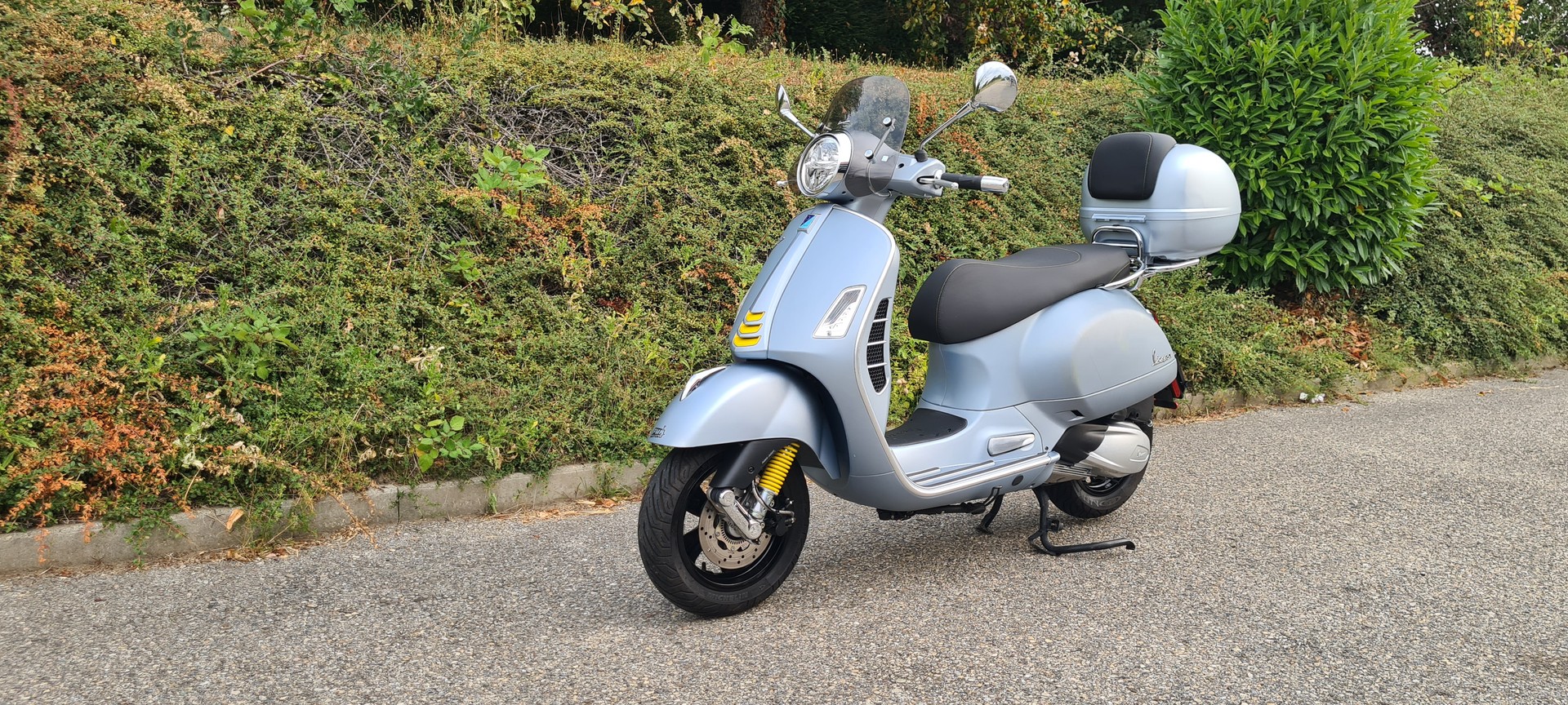 PIAGGIO Vespa GTS 300 Super Tech ABS-image-1