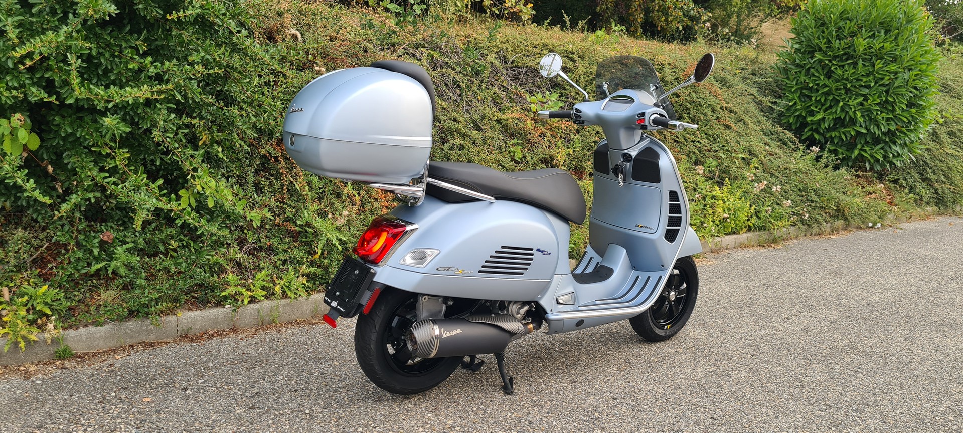 PIAGGIO Vespa GTS 300 Super Tech ABS-image-4
