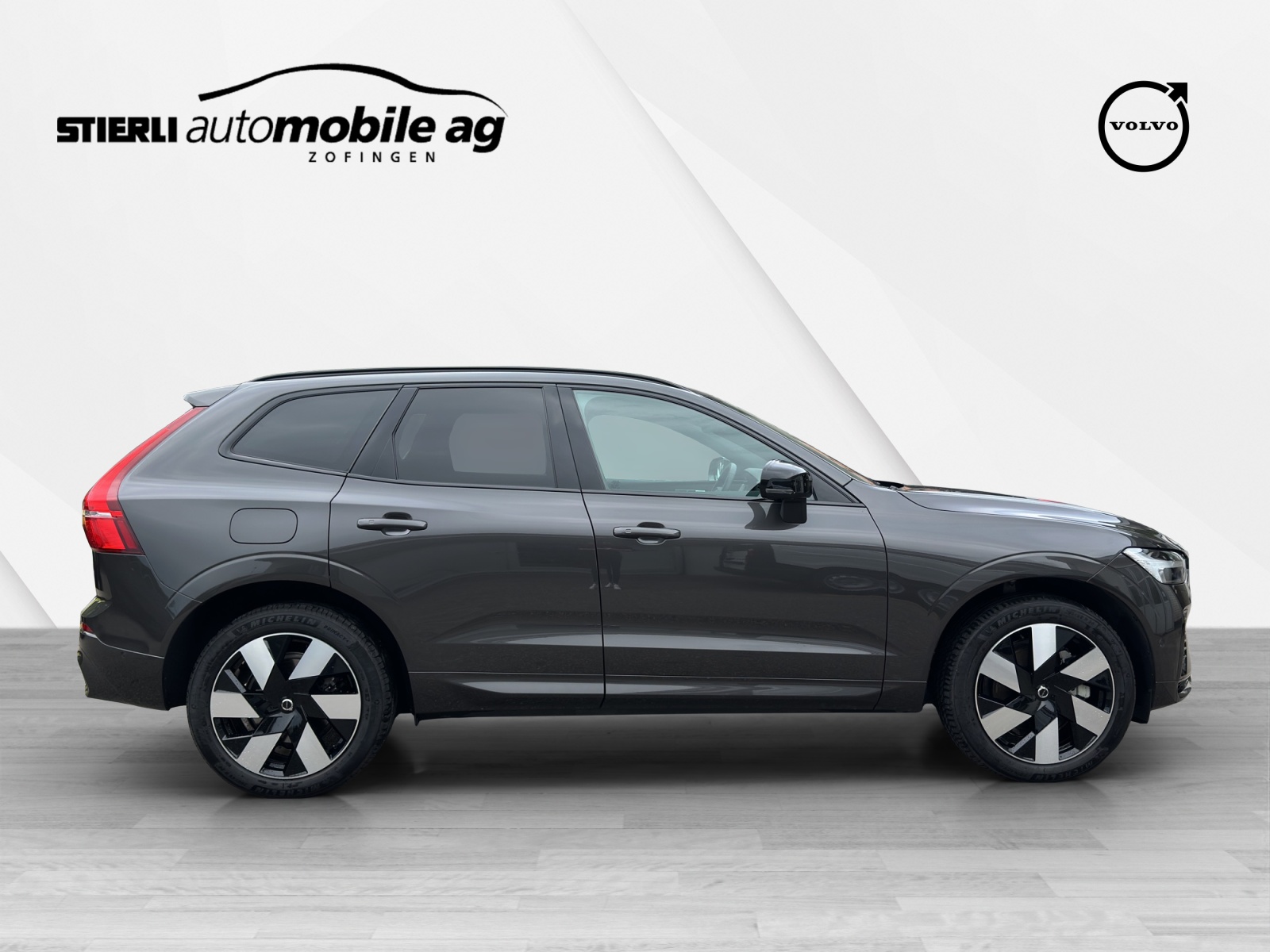 VOLVO XC60 2.0 T6 TE Ultra Dark eAWD-image-3