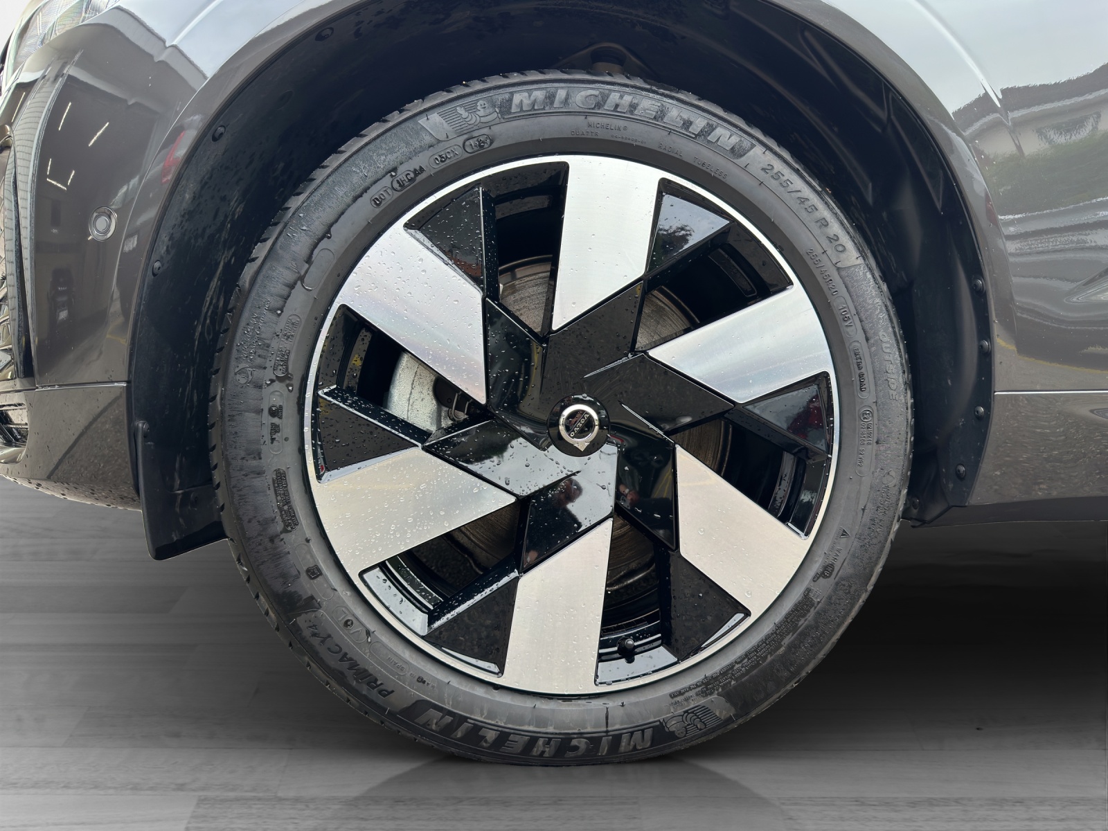 VOLVO XC60 2.0 T6 TE Ultra Dark eAWD-image-8