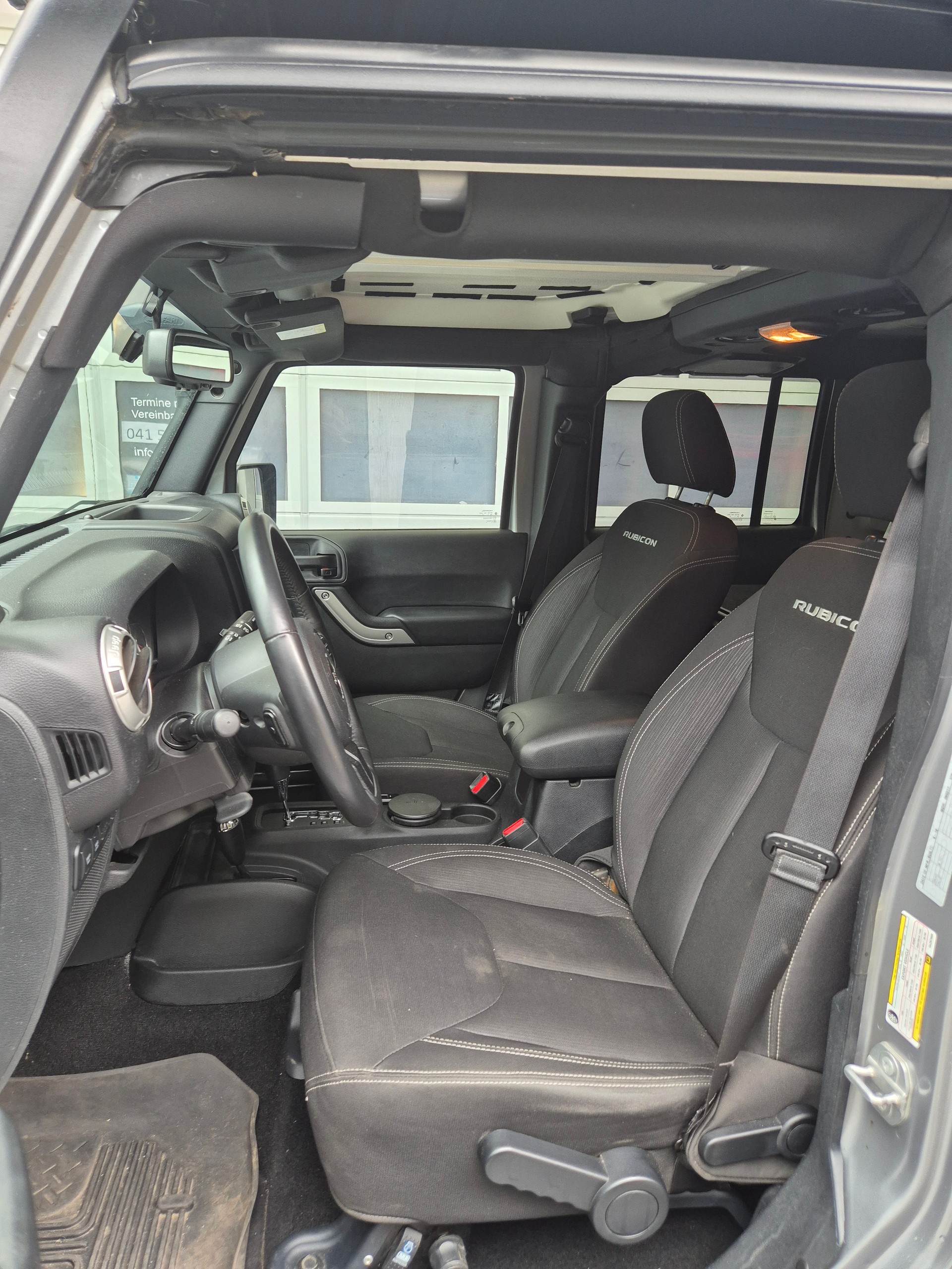 JEEP Wrangler 2.8CRD Unlimited Rubicon Automatic-image-14