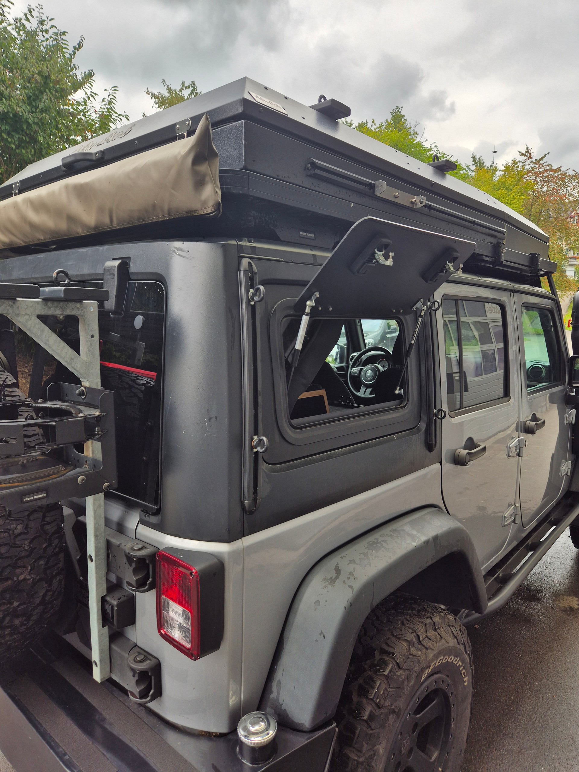 JEEP Wrangler 2.8CRD Unlimited Rubicon Automatic-image-8