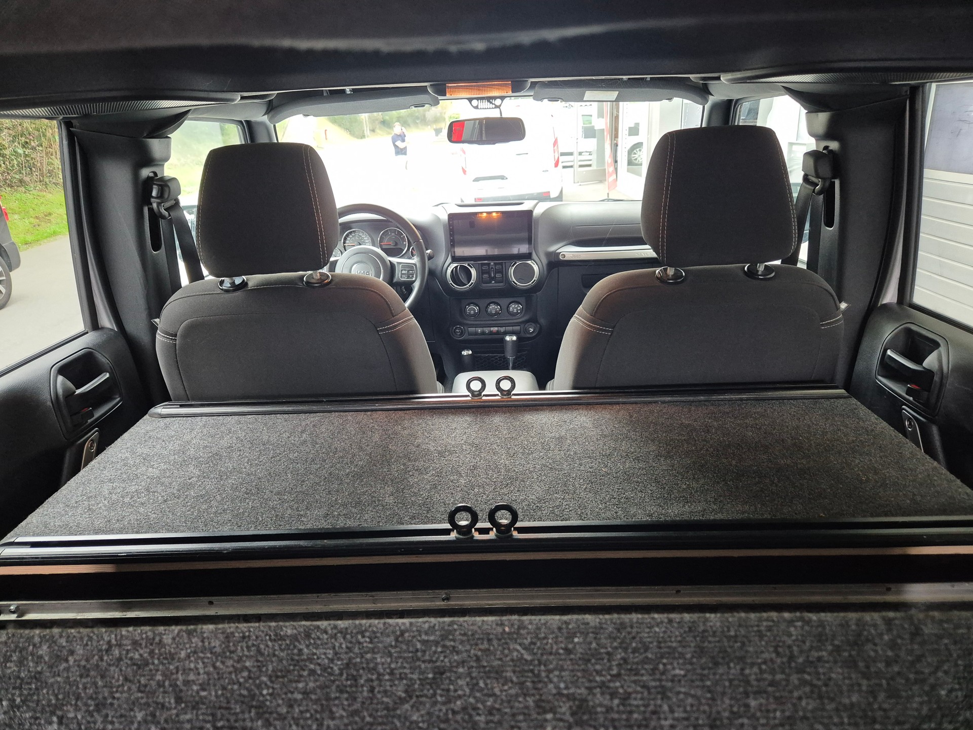 JEEP Wrangler 2.8CRD Unlimited Rubicon Automatic-image-15