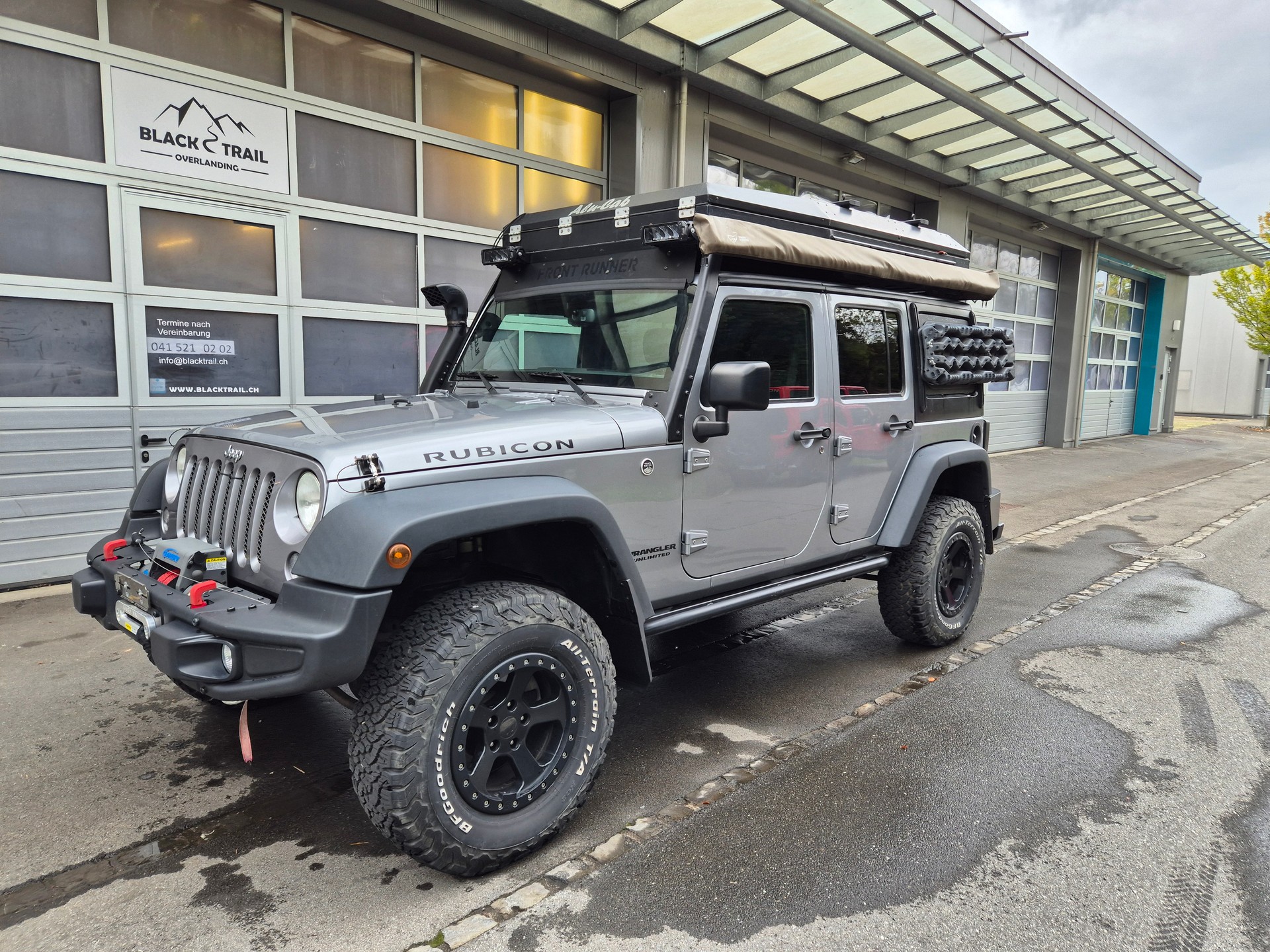 JEEP Wrangler 2.8CRD Unlimited Rubicon Automatic-image-1