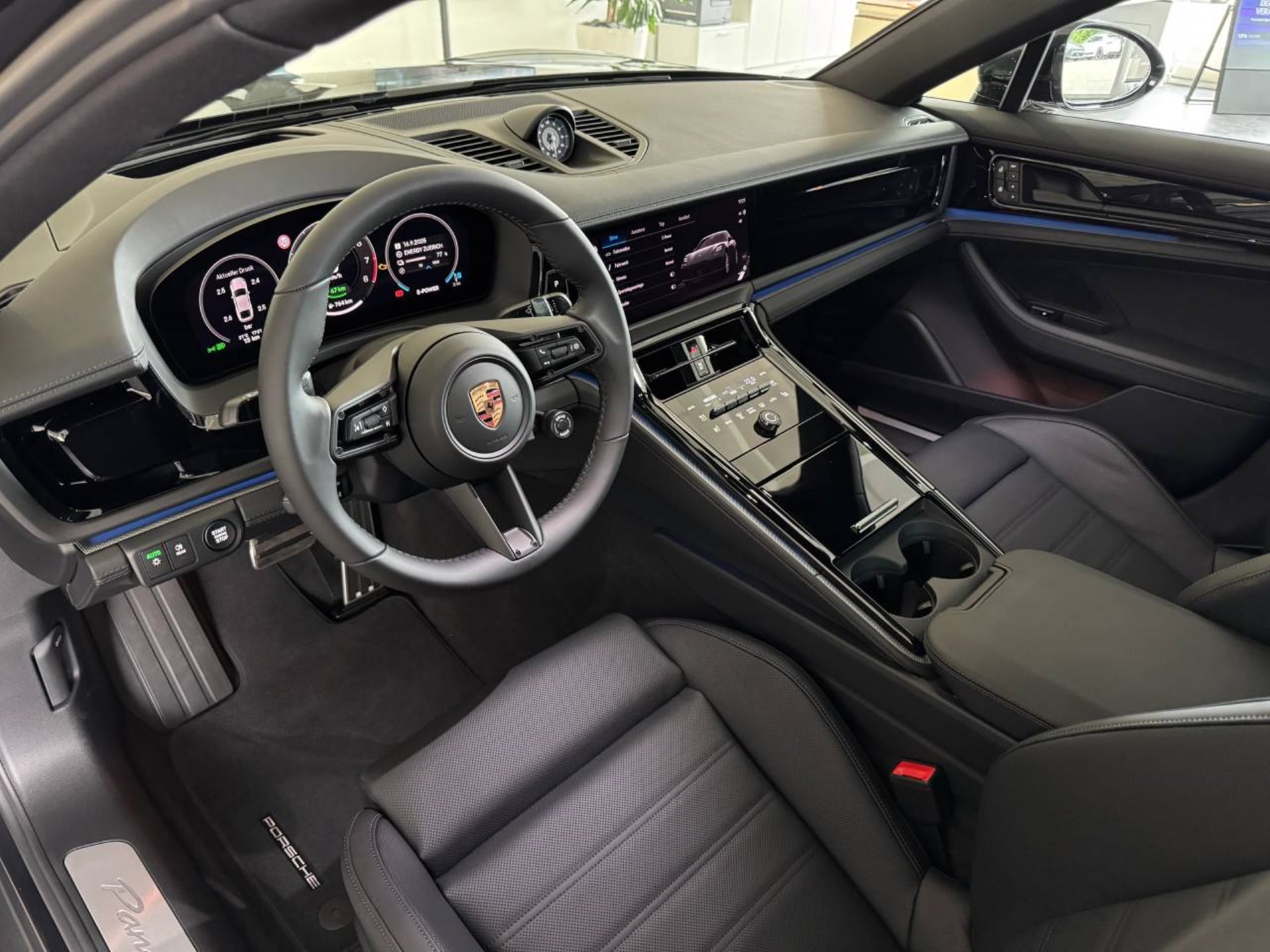 PORSCHE Panamera 4 E-Hybrid-image-12