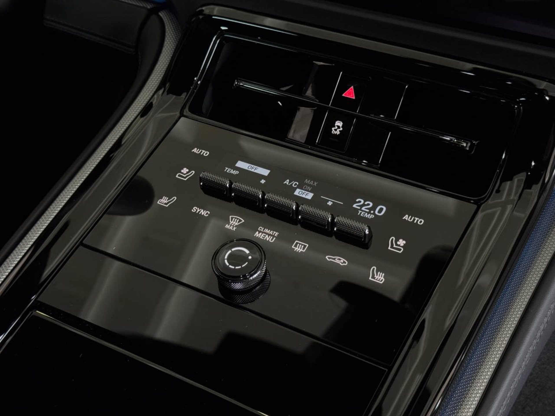 PORSCHE Panamera 4 E-Hybrid-image-18