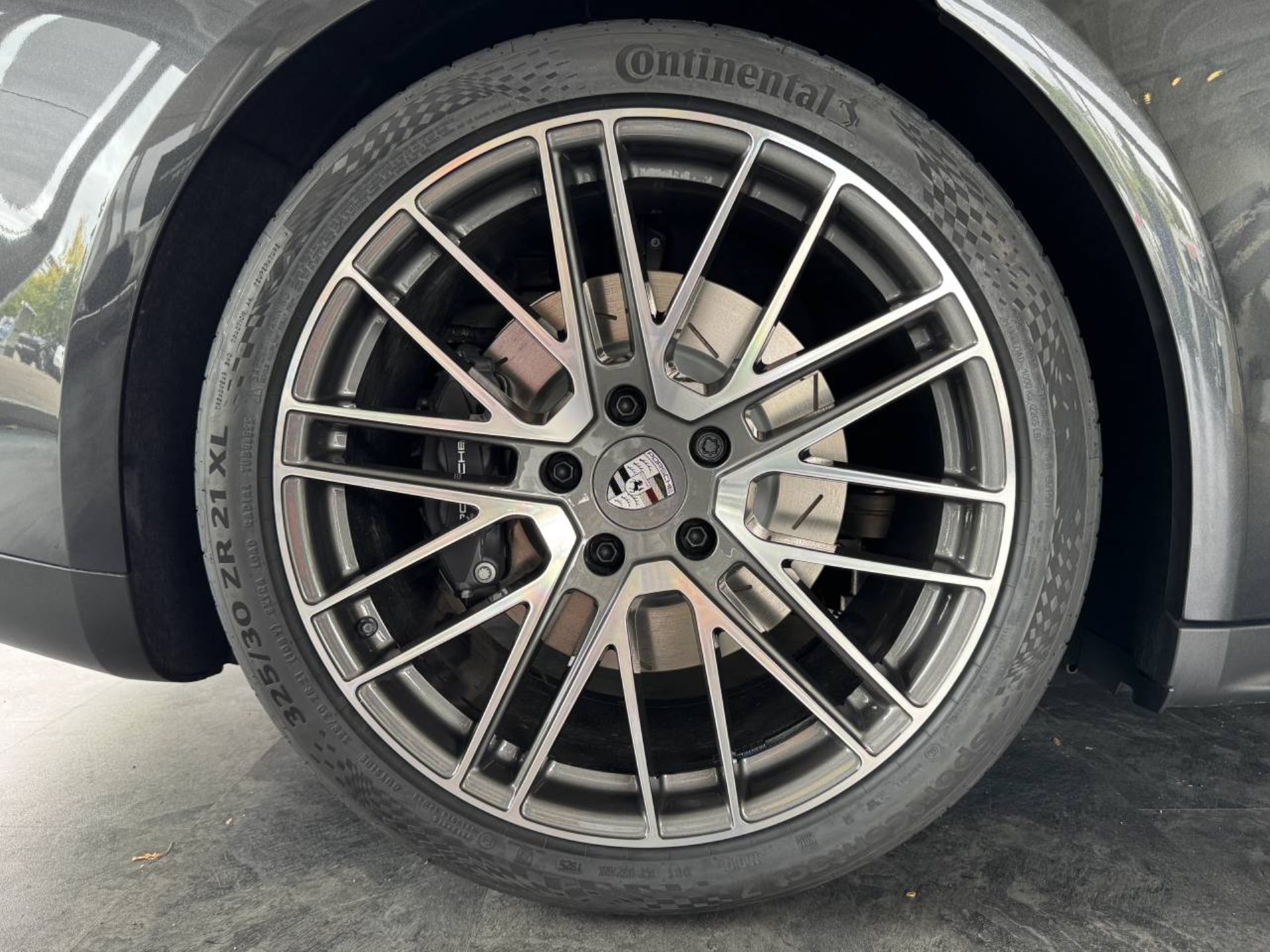 PORSCHE Panamera 4 E-Hybrid-image-8