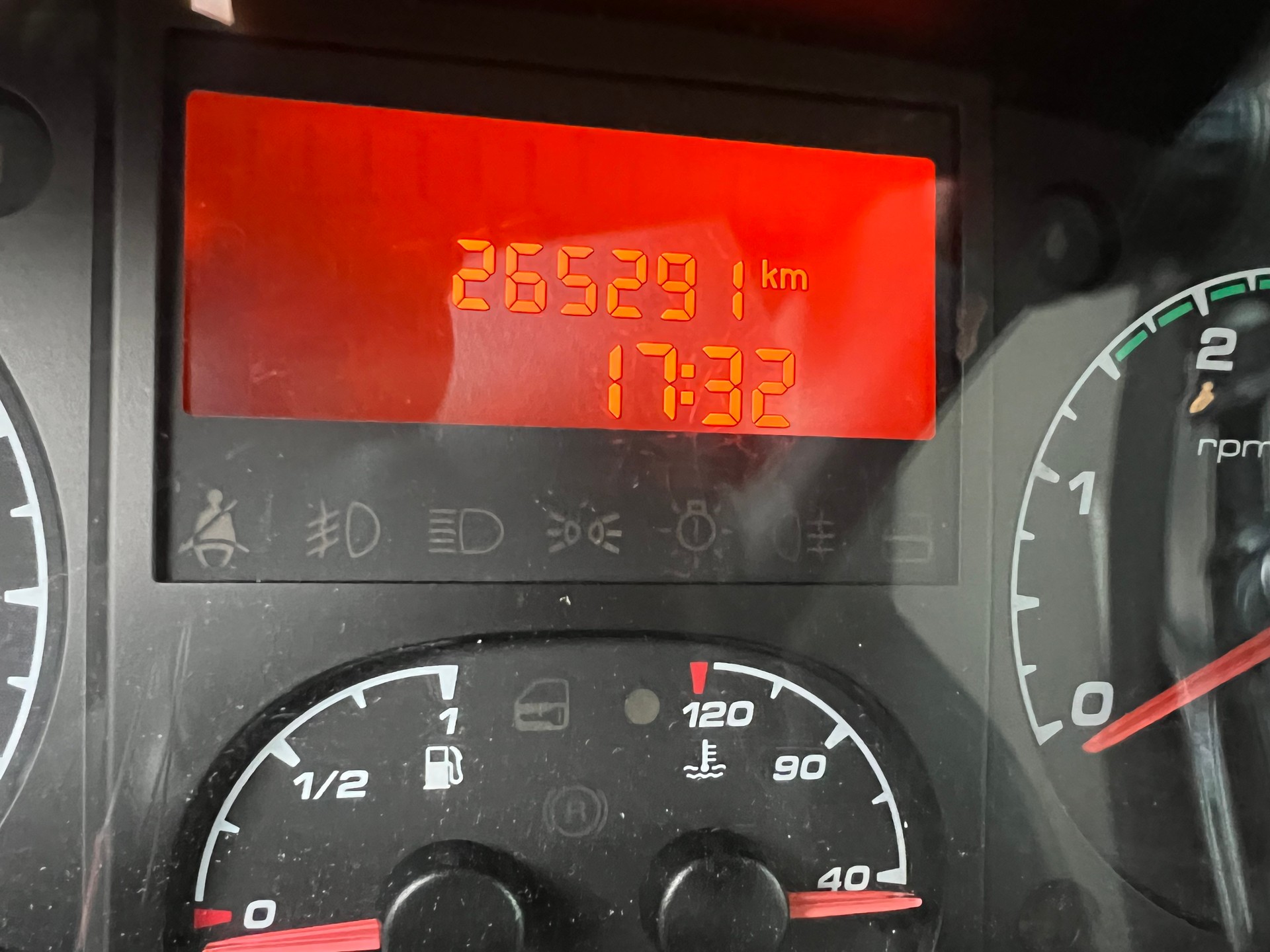 IVECO 35S15V fourgon 16m3-image-8