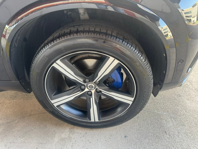 VOLVO XC90 D5 AWD R-Design Geartronic-image-4