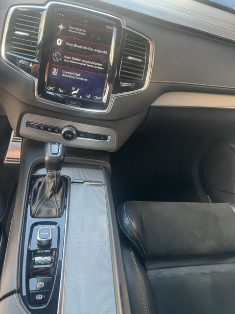 VOLVO XC90 D5 AWD R-Design Geartronic-image-10