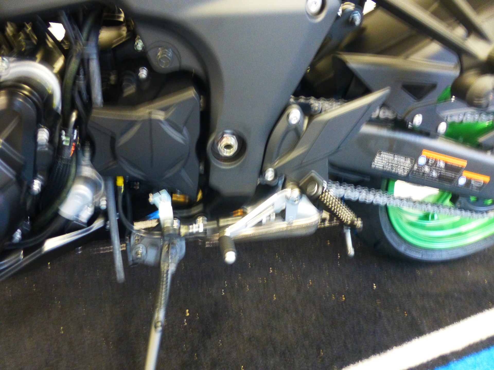 KAWASAKI Z 1100 SE 2026 Platin Edition-image-14