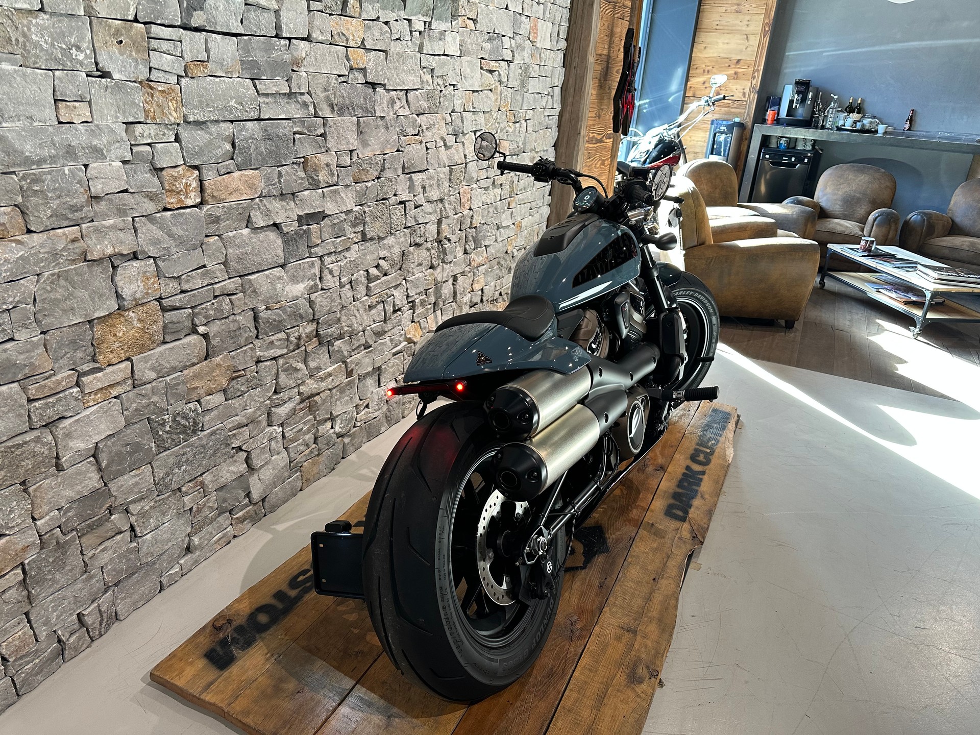 HARLEY-DAVIDSON Sportster S 1250-showroom-element-2
