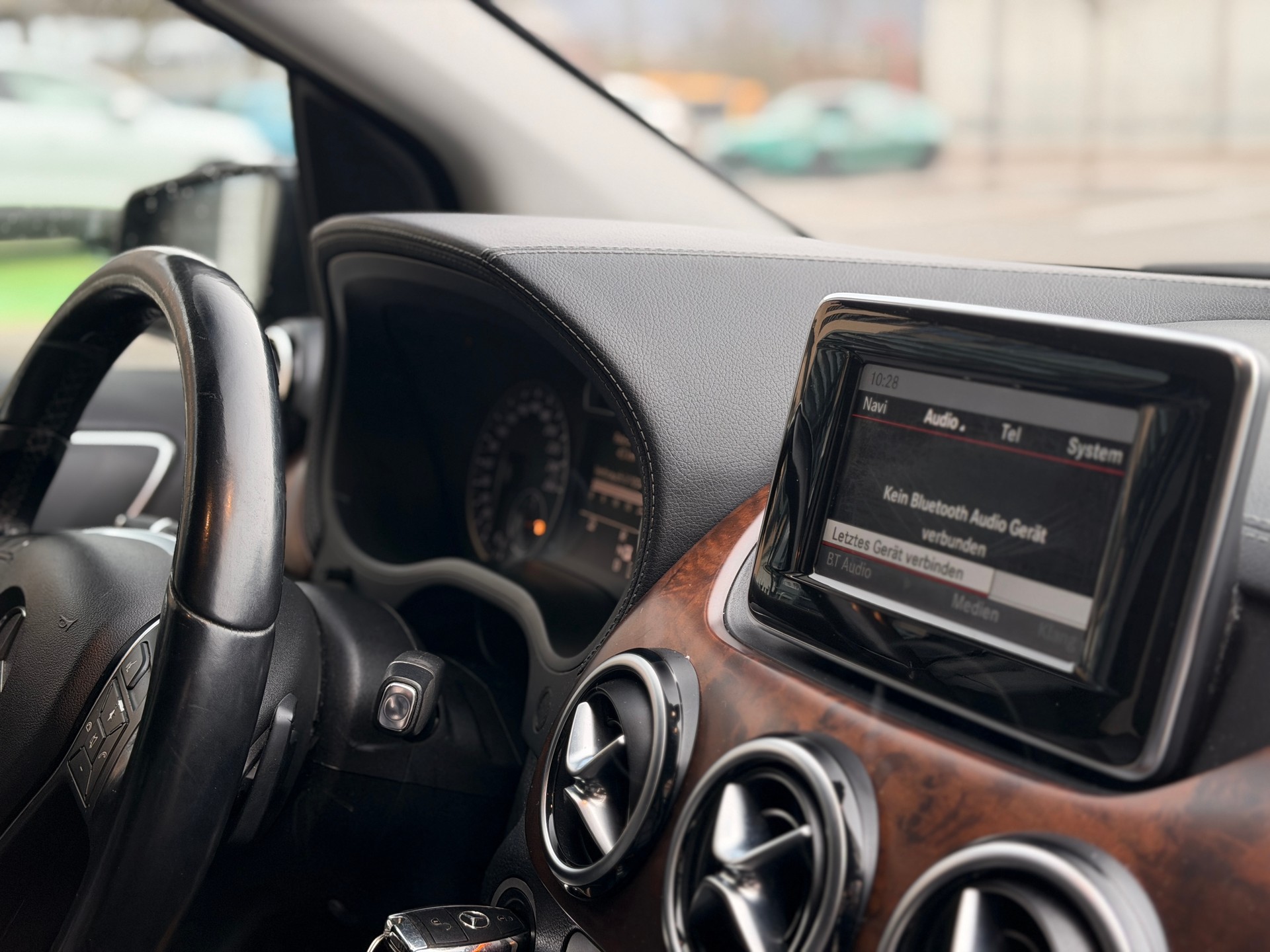 MERCEDES-BENZ B 200 7G-DCT-image-24