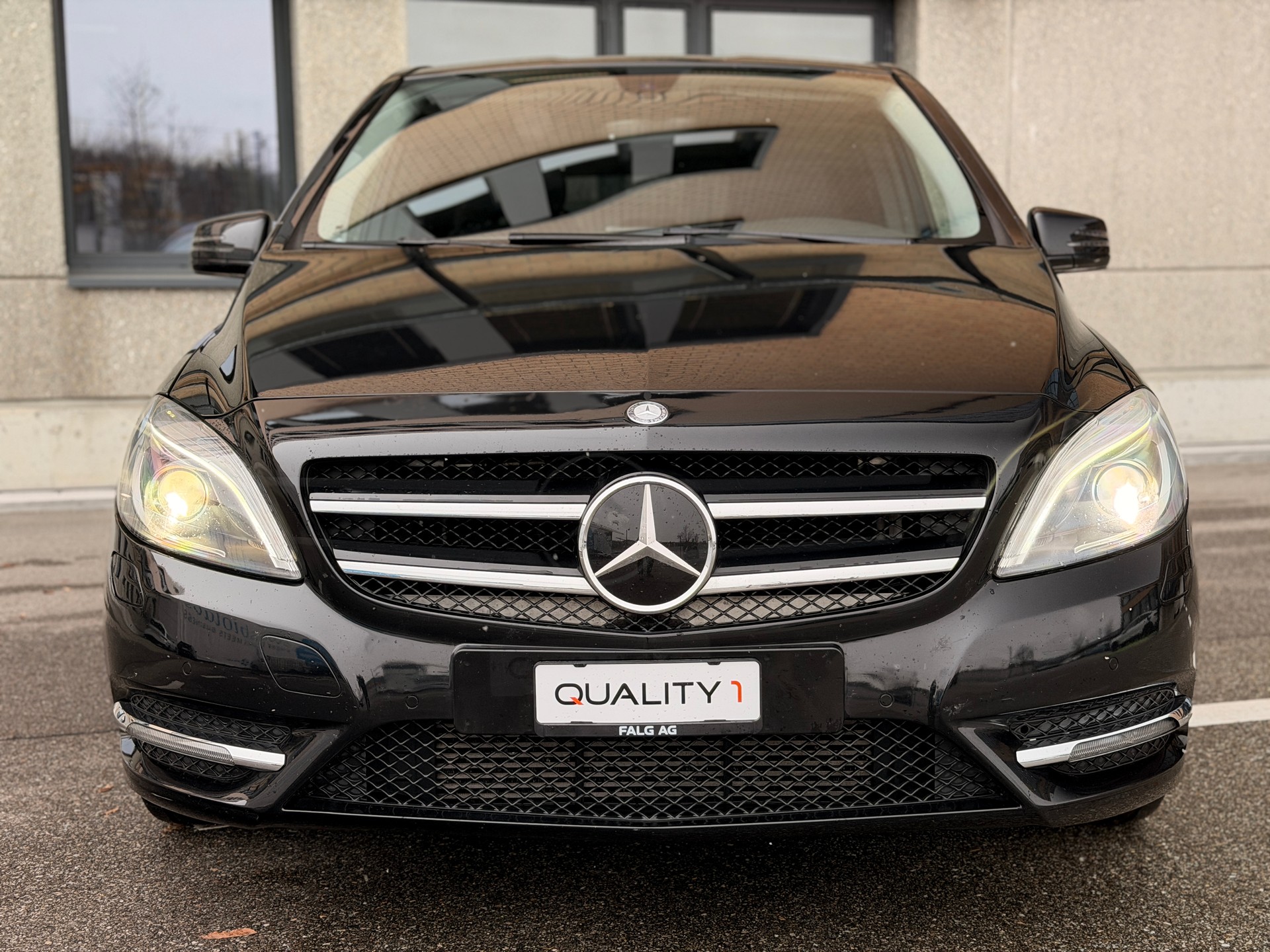 MERCEDES-BENZ B 200 7G-DCT-image-6