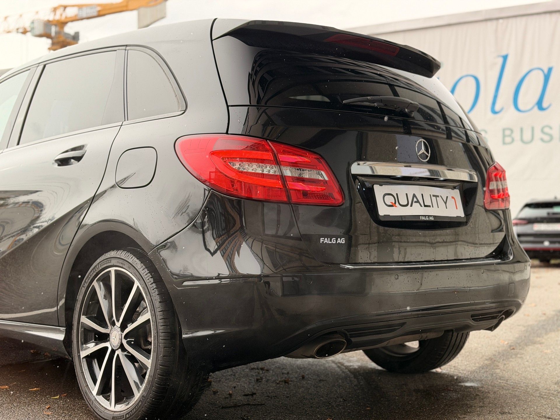 MERCEDES-BENZ B 200 7G-DCT-image-9