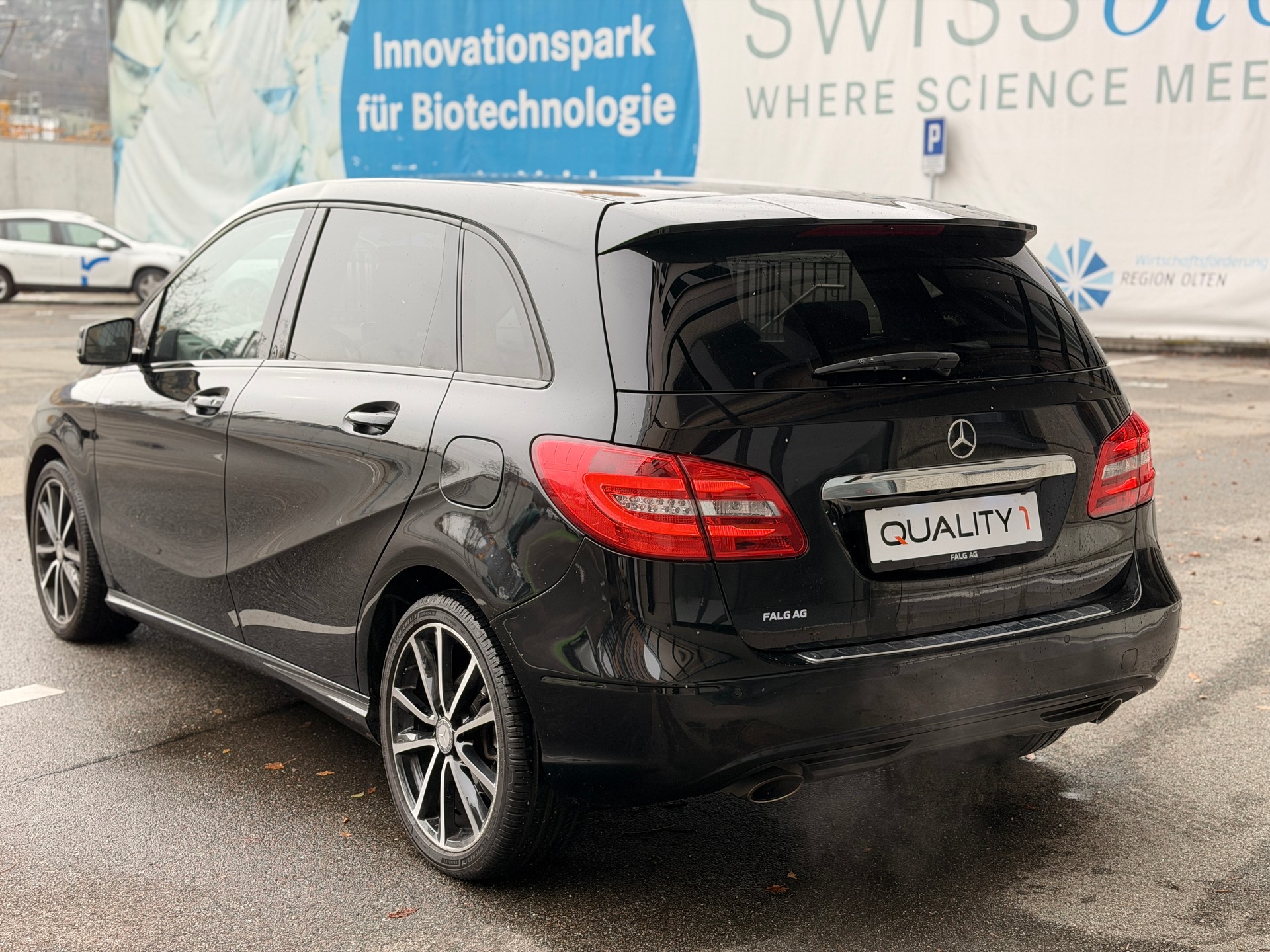 MERCEDES-BENZ B 200 7G-DCT-image-2