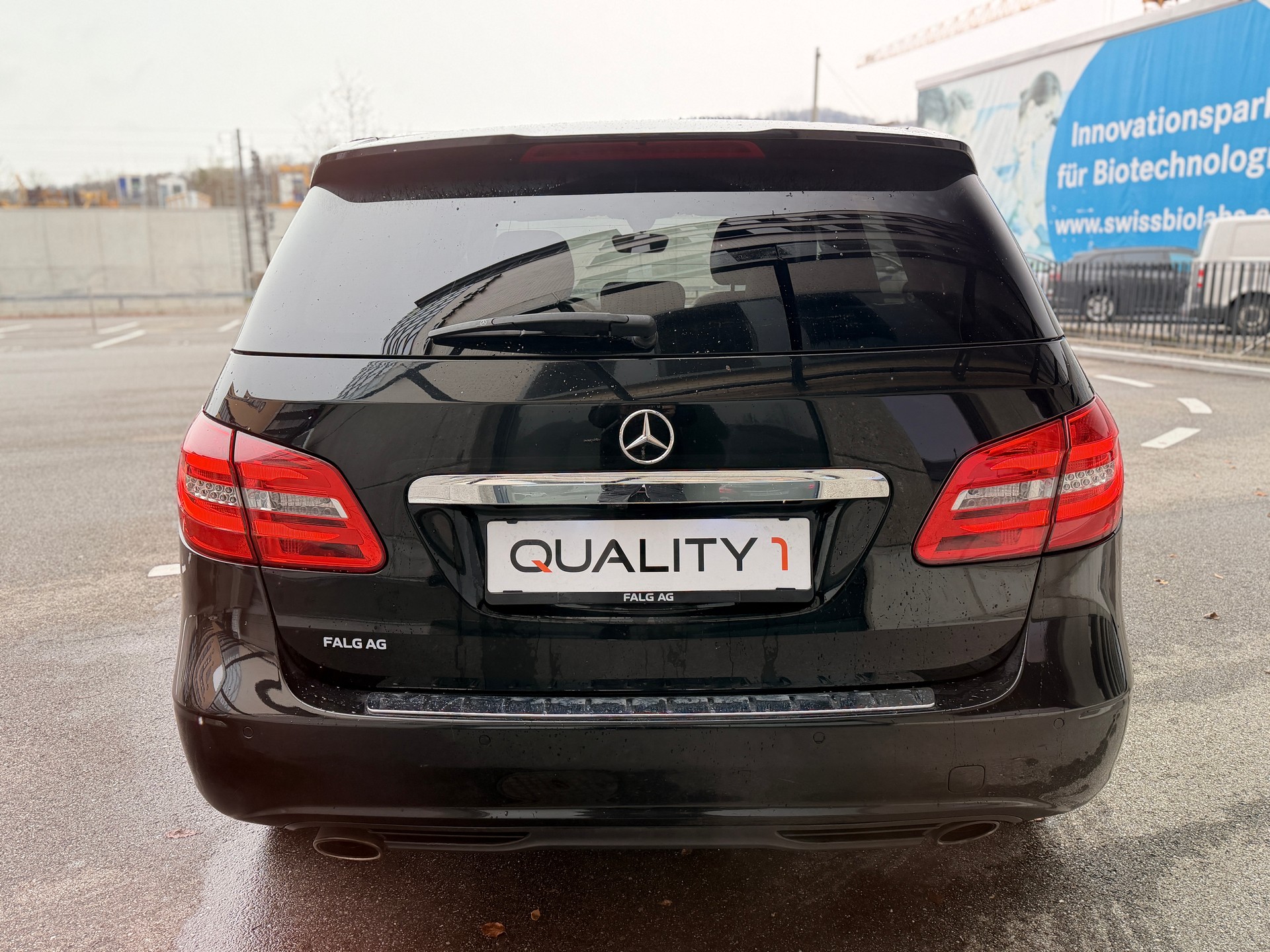 MERCEDES-BENZ B 200 7G-DCT-image-3