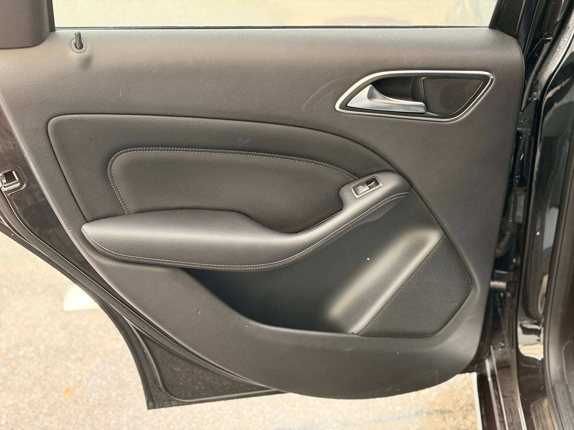 MERCEDES-BENZ B 200 7G-DCT-image-18