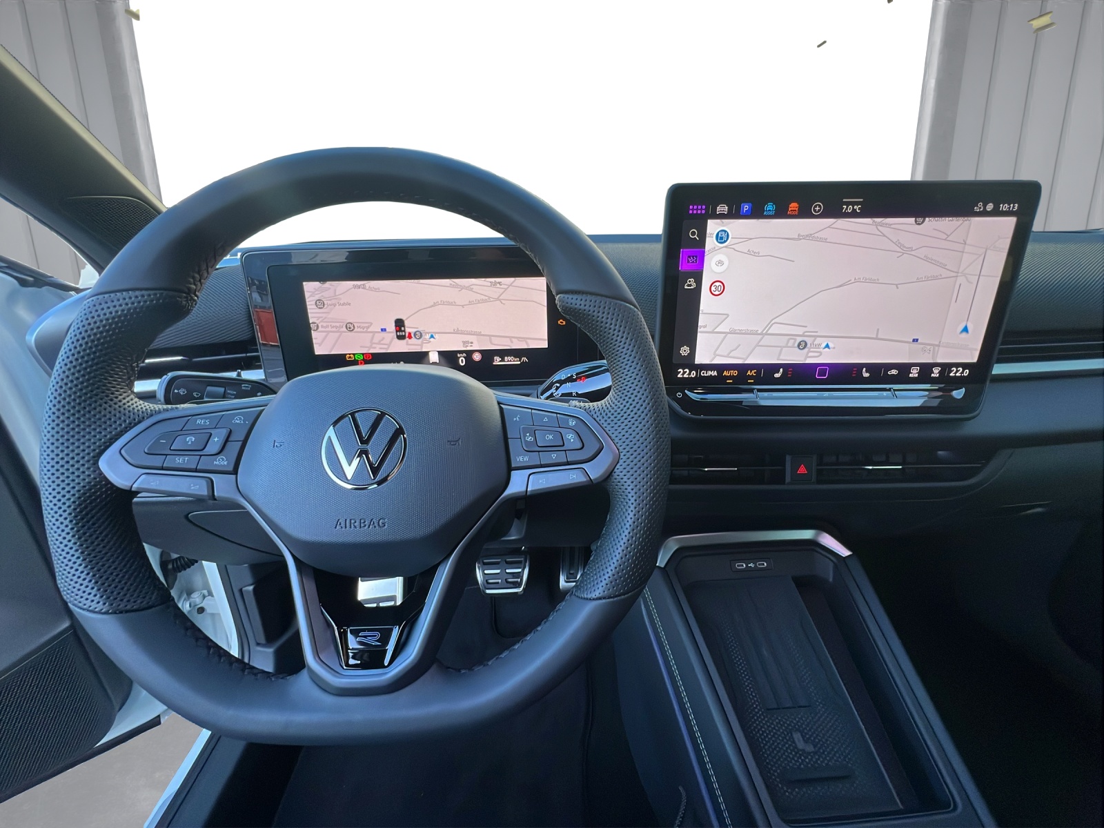 VW T-Roc 1.5 eTSI mHEV R-Line DSG-image-11