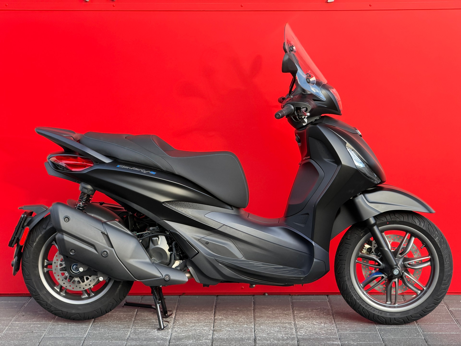 PIAGGIO Beverly 400 Sport E5+