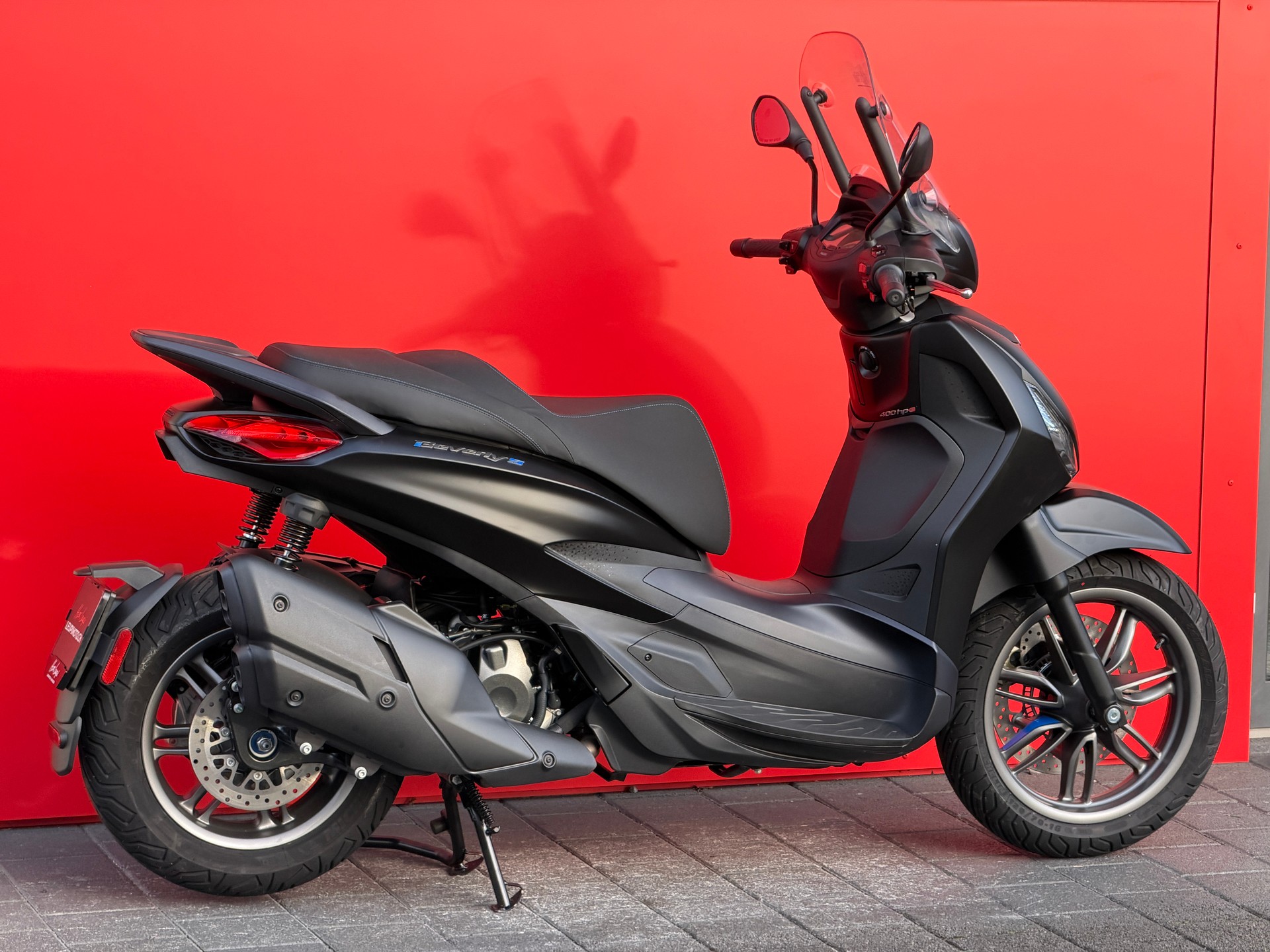 PIAGGIO Beverly 400 Sport E5+-showroom-element-3