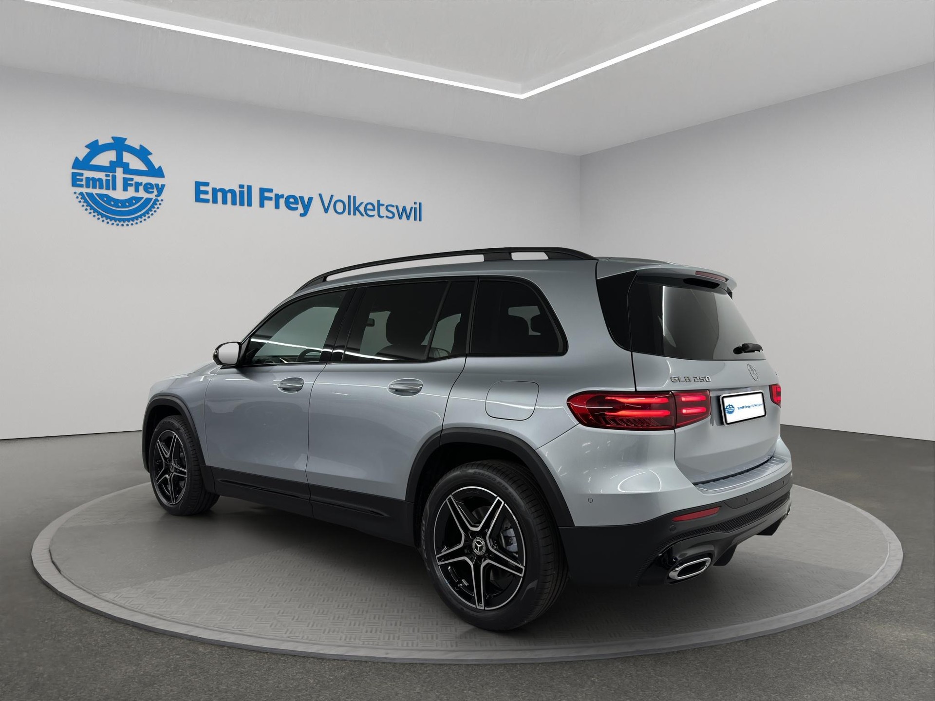 MERCEDES-BENZ GLB 250 AMG Line 4matic-showroom-element-2