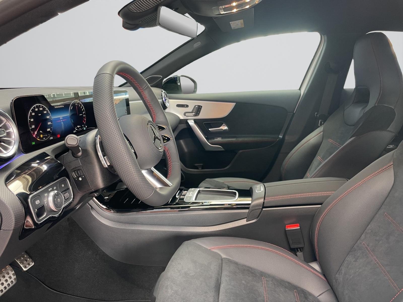 MERCEDES-BENZ A 250 e EQ Star AMG Line-image-3