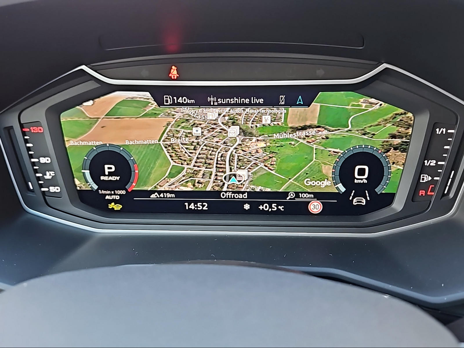 AUDI A1 Sportback 30 TFSI S Line Attraction S-tronic Mythosschwarz Metallic-image-11