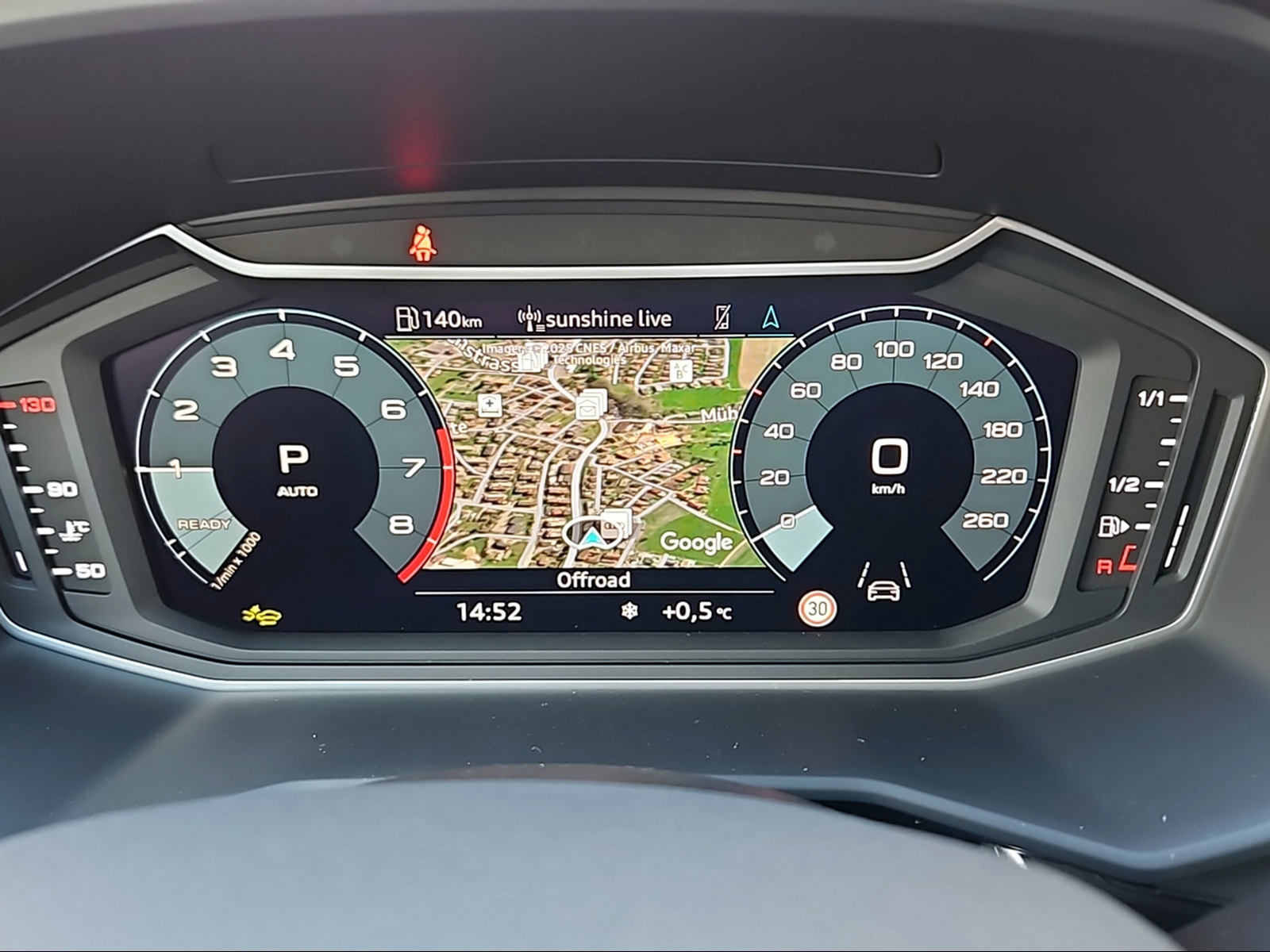 AUDI A1 Sportback 30 TFSI S Line Attraction S-tronic Mythosschwarz Metallic-image-10