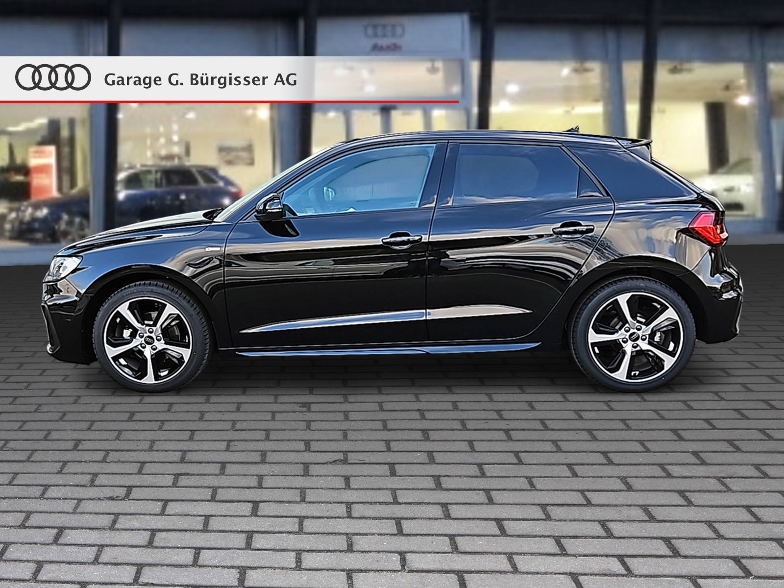 AUDI A1 Sportback 30 TFSI S Line Attraction S-tronic Mythosschwarz Metallic-image-2
