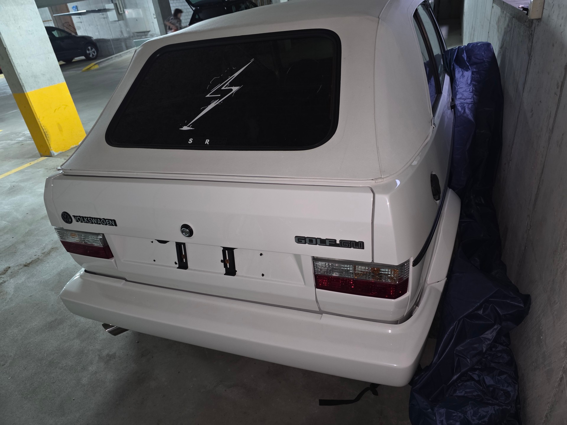 VW Golf Cabriolet 1800 GLI-image-2
