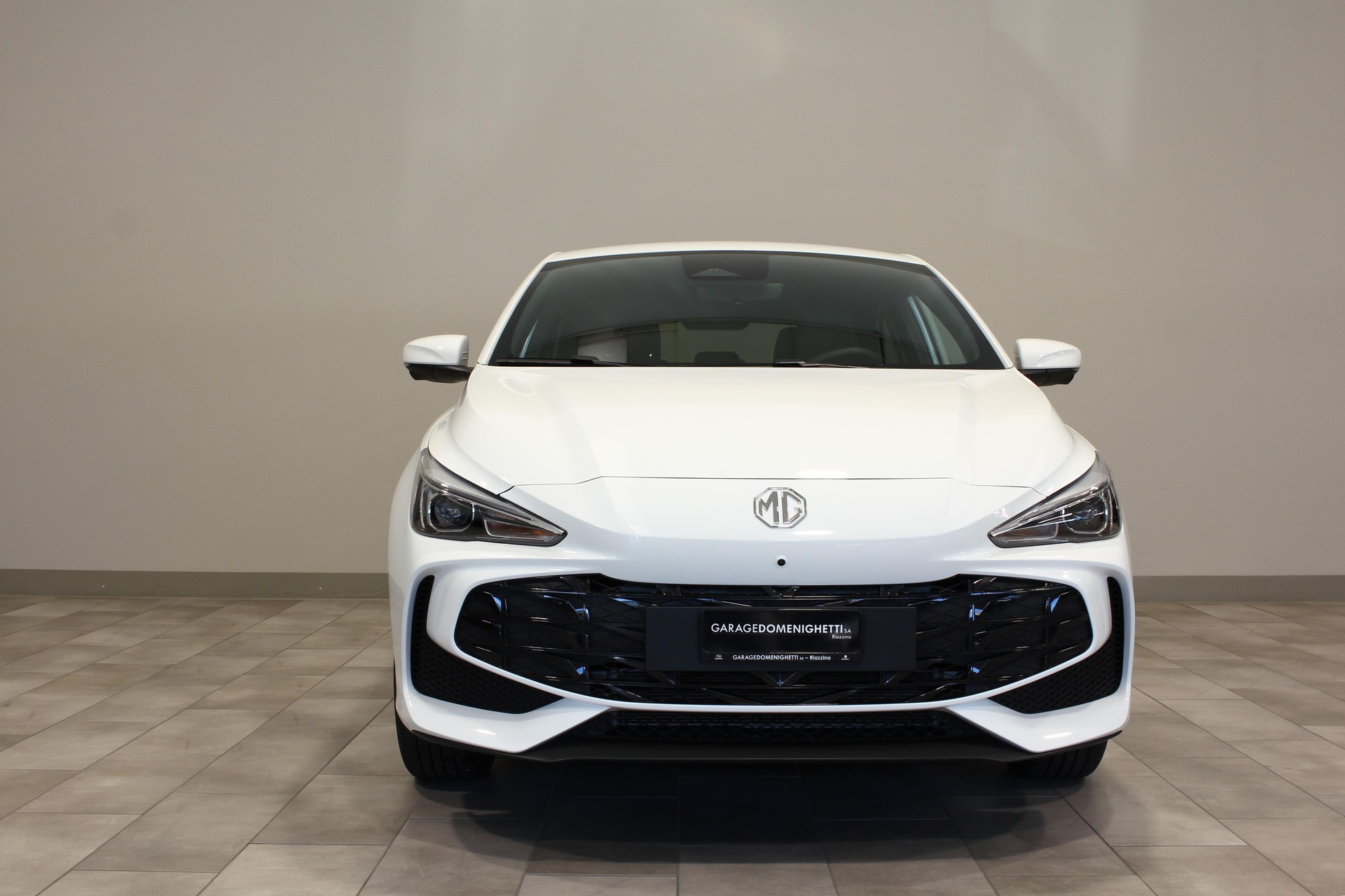 MG 3 1.5 Hybrid Luxury-image-1