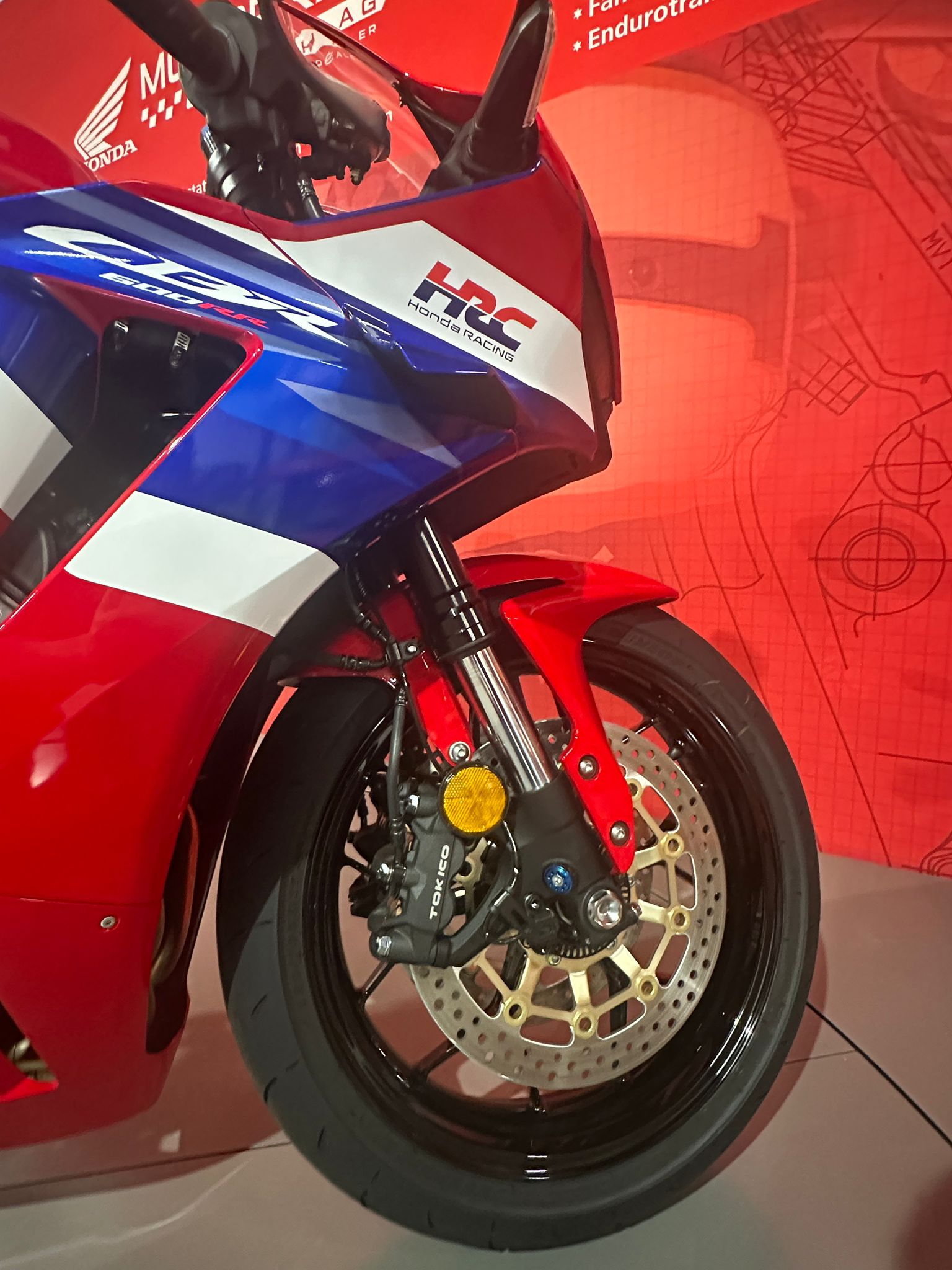 HONDA CBR 600 RR **Grand Prix Red**DEMO-BIKE-image-4