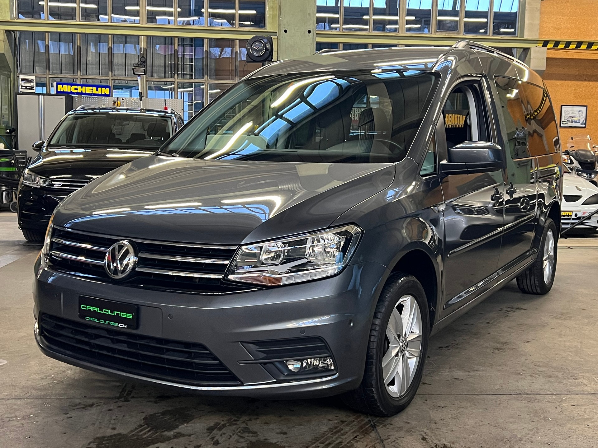 VW Caddy Maxi 2.0TDI Comfortline BlueMotion Technology DSG-image-0