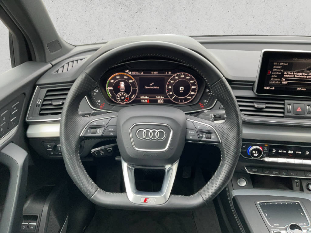 AUDI Q5 2.0 55 TFSI e Sport qu. S-T-image-9