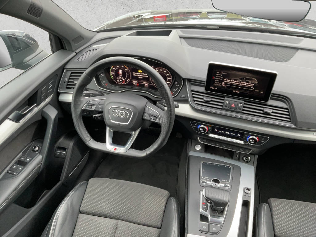 AUDI Q5 2.0 55 TFSI e Sport qu. S-T-image-10