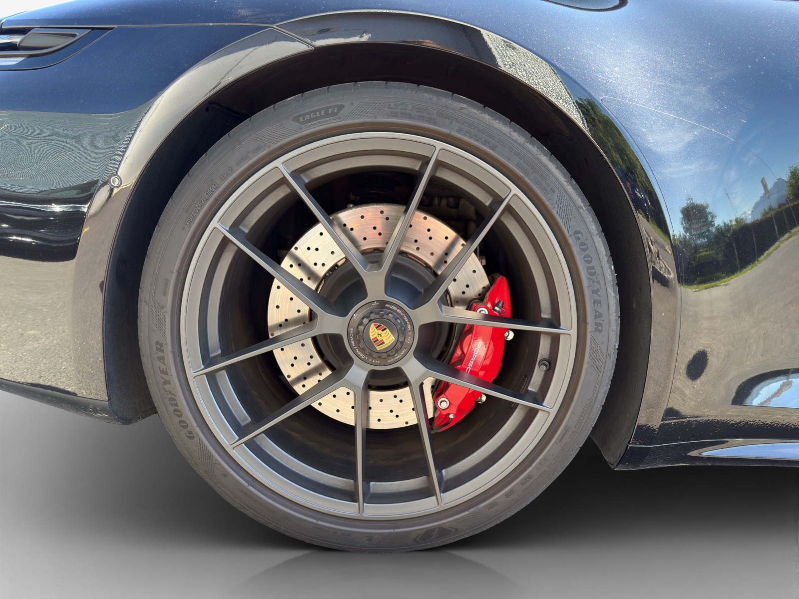 PORSCHE 911 Carrera GTS-image-7