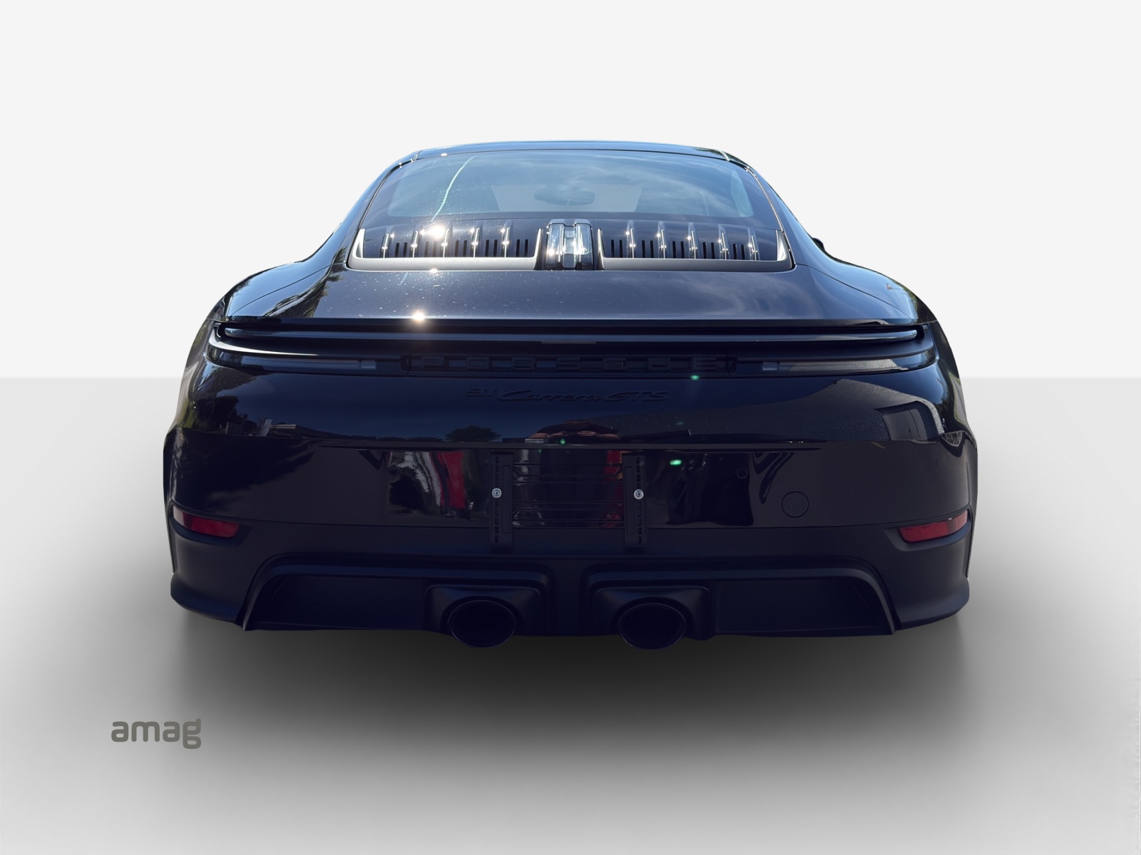 PORSCHE 911 Carrera GTS-image-3