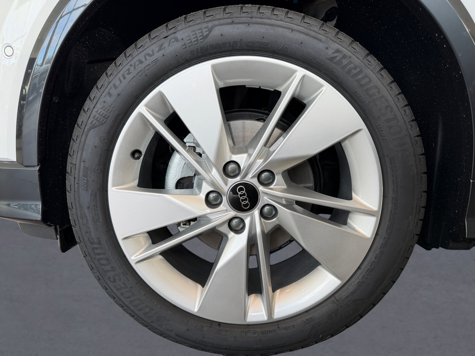 AUDI Q2 35 TFSI S line S-tronic-image-11