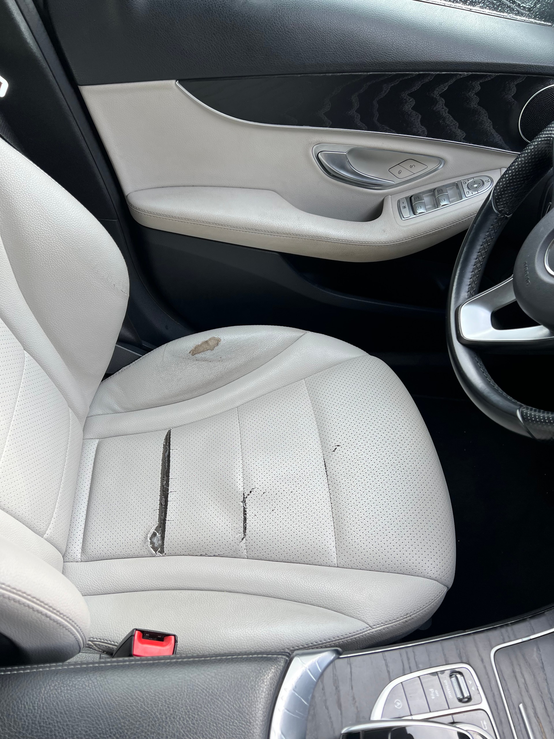 MERCEDES-BENZ C 250 BlueTEC Avantgarde 4Matic 7G-Tronic-image-10