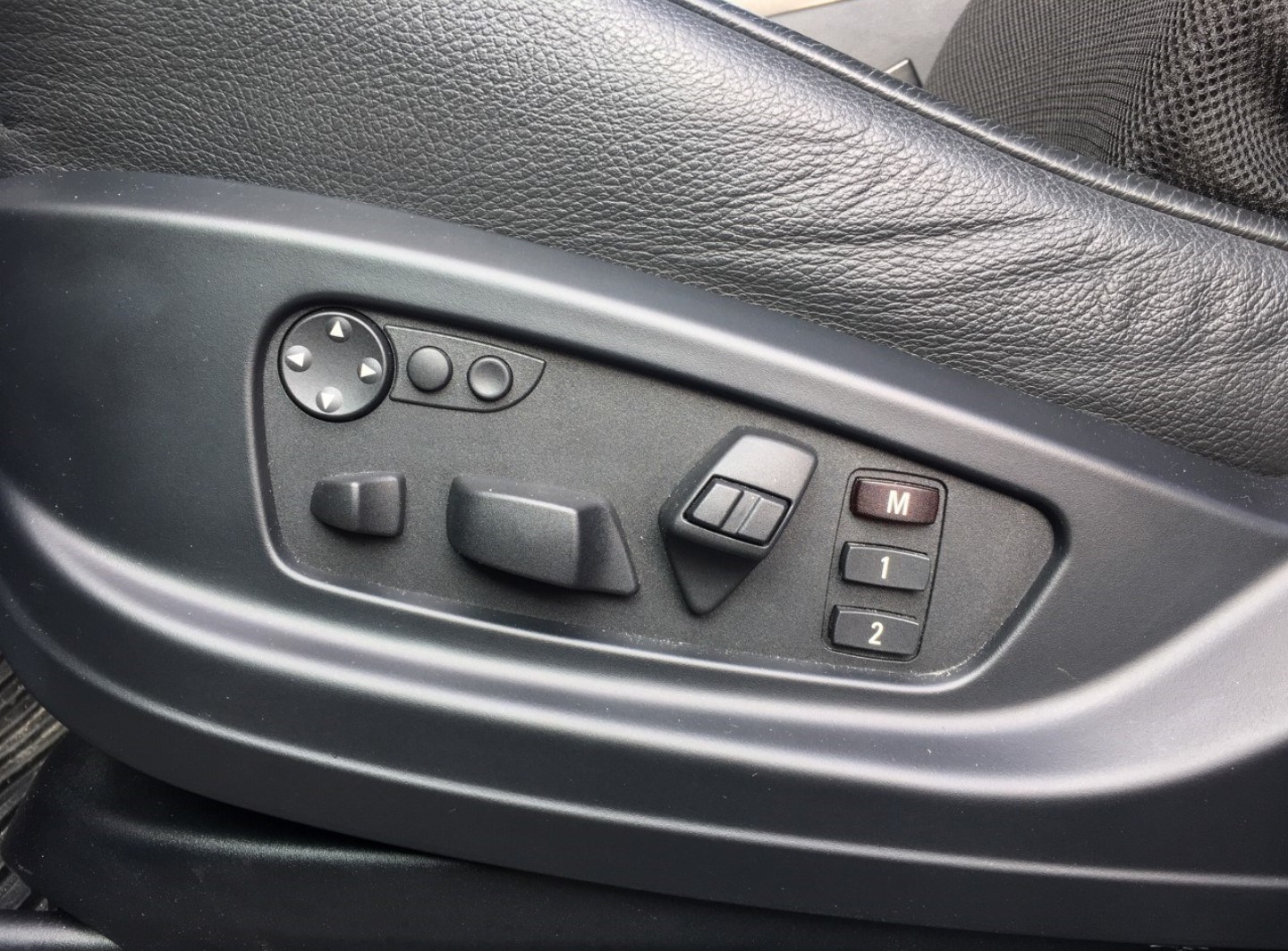 BMW X5 xDrive 30i (3.0si) Steptronic-image-11