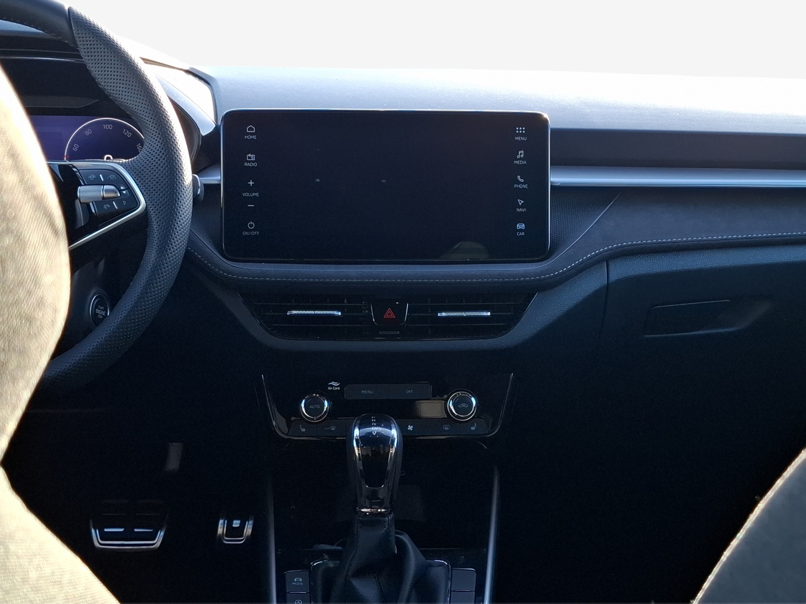 SKODA Fabia 1.5 TSI Dynamic DSG-image-10